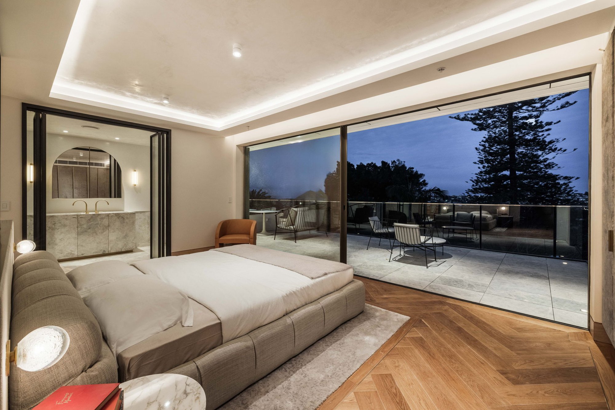 Villia, Bellevue Hill, detail 1
