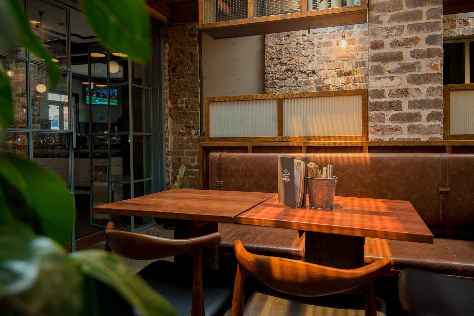 Warren View Hotel, Enmore, detail 4